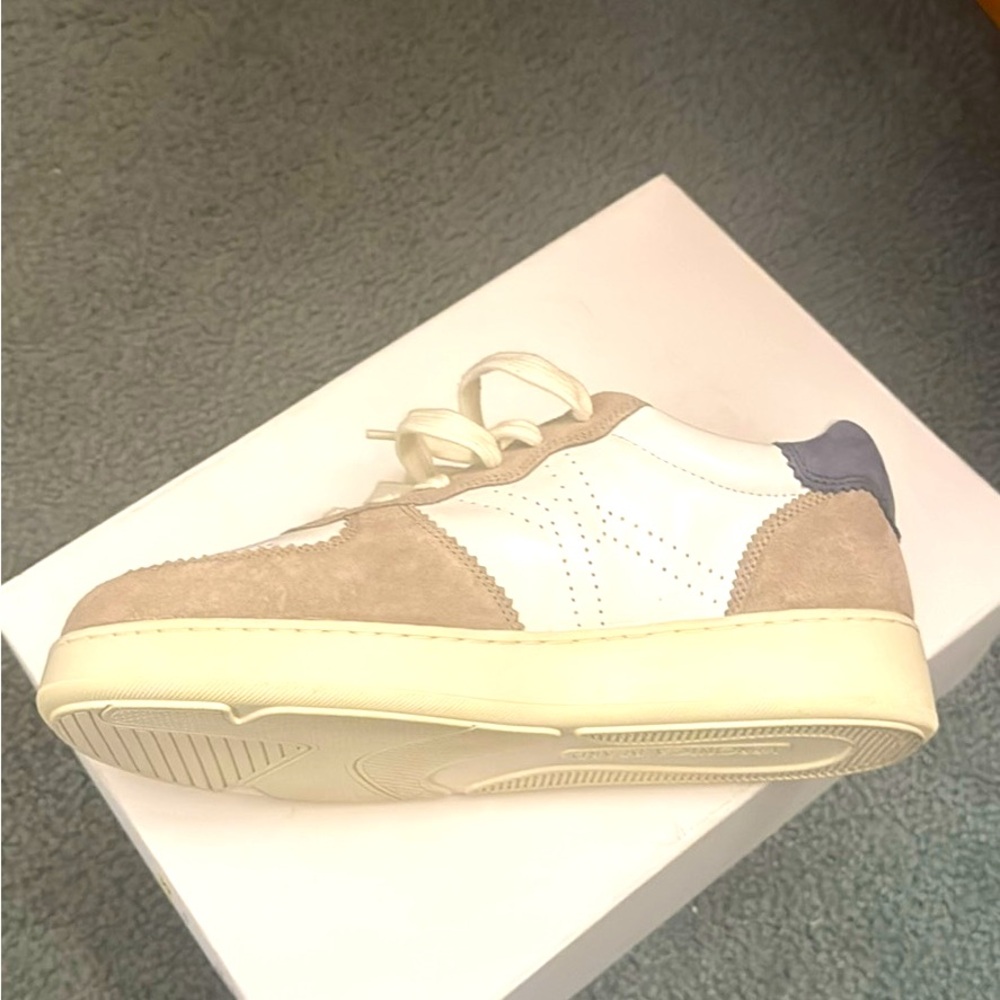 New in box, Veronica Beard size 9 sneakers Lennox White/Blue 
Retail for $295